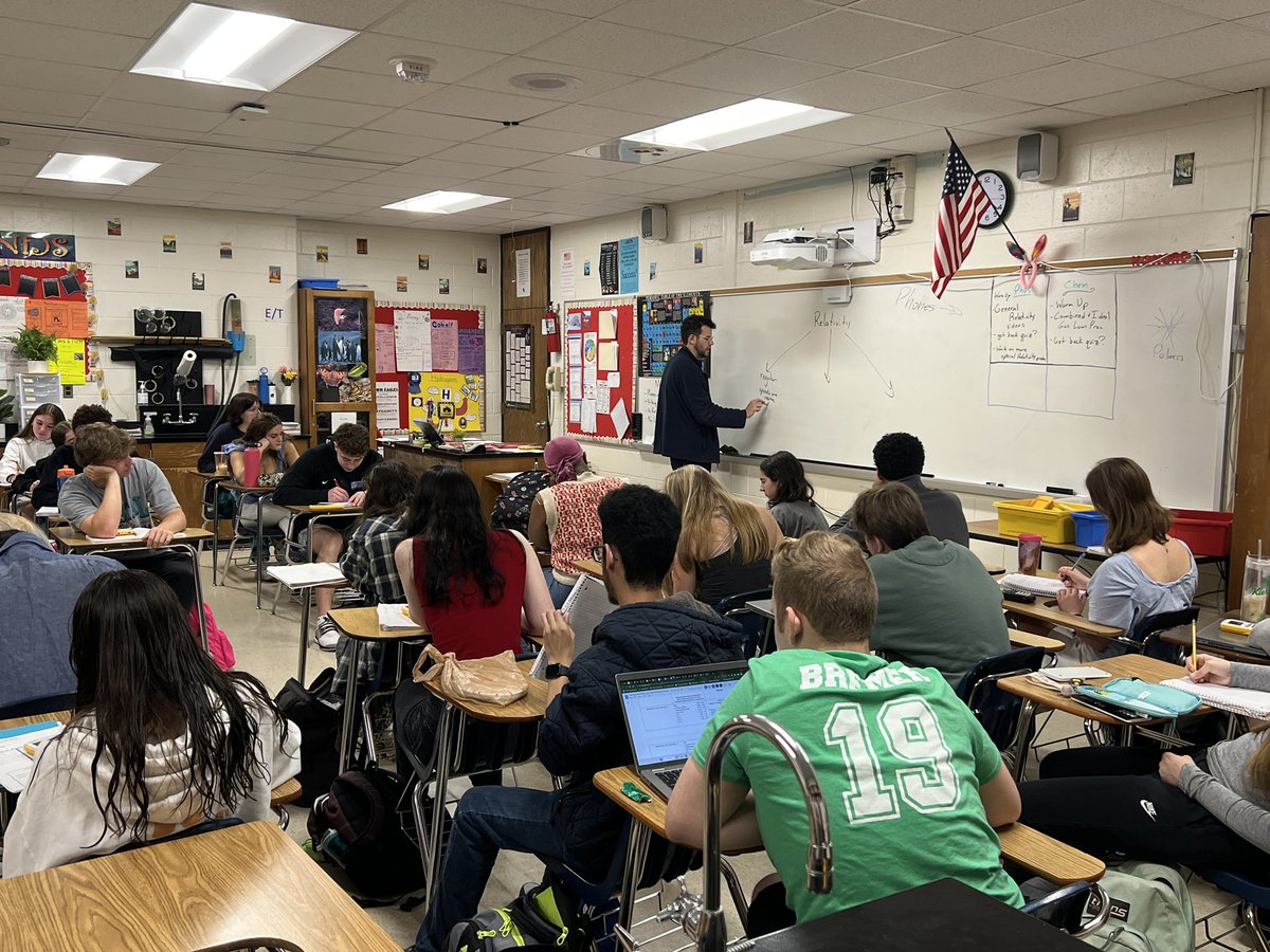 eileencoxPR's tweet photo. Gravity isn’t real? That’s the first thing I learned during Shadow a Student Day @godwinhcps. It’s a great day to be an Eagle! @lrdunavant https://t.co/WcCqweqJWh