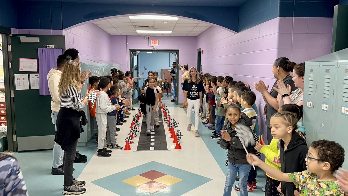 DrWJReilly's tweet photo. We are SO ready to ace this test! Go Owls! #RACERReady #HootHoot @pvdschools @RIDeptEd @ElementaryZone https://t.co/QE5yd90GQm