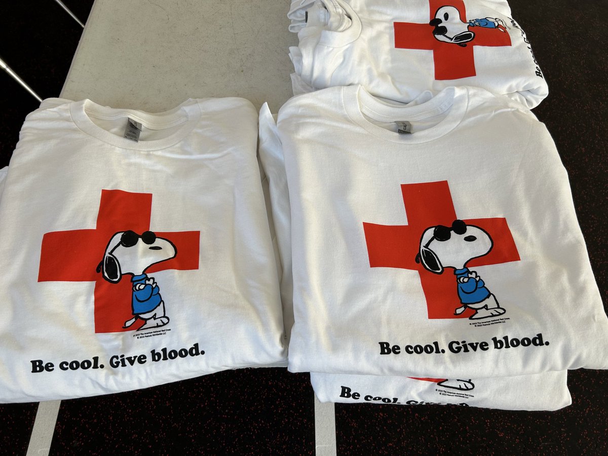 IWAChargers's tweet photo. Meet Joe. Joe is cool. Joe gives blood.  Join him today until 3 p.m. in the Vaughan Gym. And leave with a sweet t-shirt. And the realization you’ve helped someone. https://t.co/LQ1ormnCaN