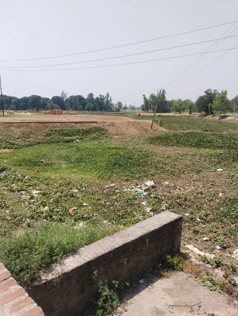 kunwar65's tweet photo. गोमती उद्गम स्थल से ये चित्र प्राप्त हुए हैं।
उद्गम ताल में मिट्टी डालकर पाटने का कृत्य अवैध अतिक्रमण का प्रयास लगता है।
@Dmpilibhit कृपया इस विषय का संज्ञान ले इसकी जांच के आदेश दें।
नए अवैध अतिक्रमण से गोमती संरक्षण के प्रयास व्यर्थ होंगे।
@myogioffice @swatantrabjp #saveponds https://t.co/1CgK1az4gp
