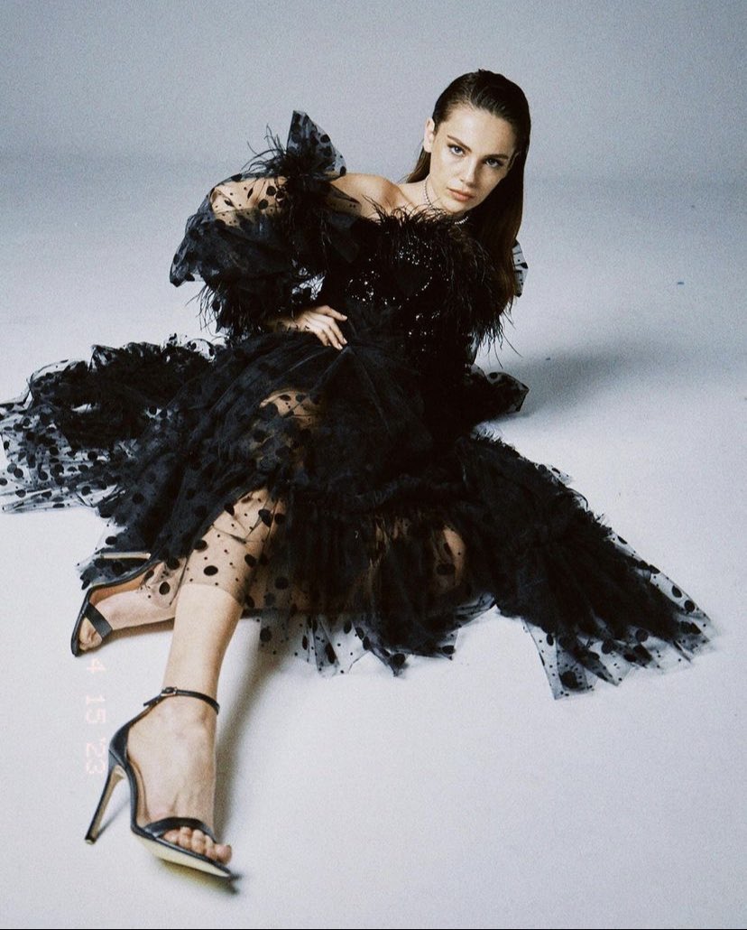 @|yagmurtanrisevsin / instagram feed 
 this shoot for MAG ❤️
#YağmurTanrısevsin