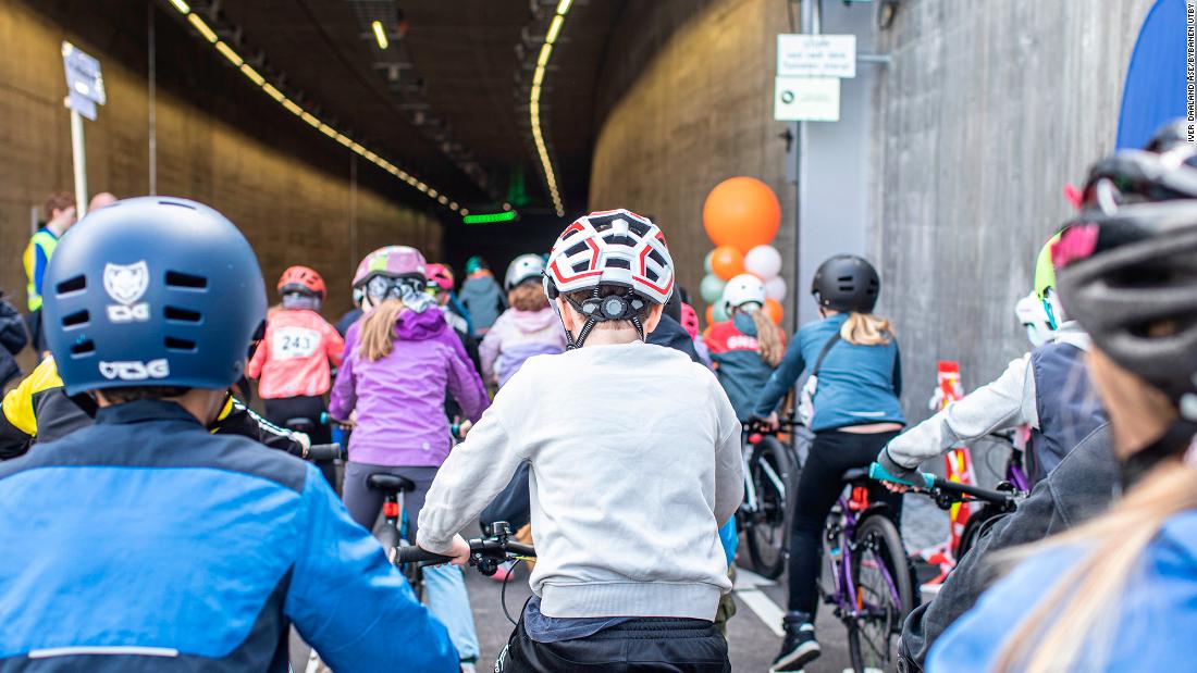 gecko39's tweet photo. 'World's longest' purpose-built cycling tunnel opens in Norway

Maureen O'Hare, CNN
18APR2023

https://t.co/KHb8P119EQ

In Bergen, you can bike through mountain

Race through mountain

Norwegian city just opened purpose-built pedestrian &amp; bike tunnel makers say world's longest https://t.co/O38lLddARG