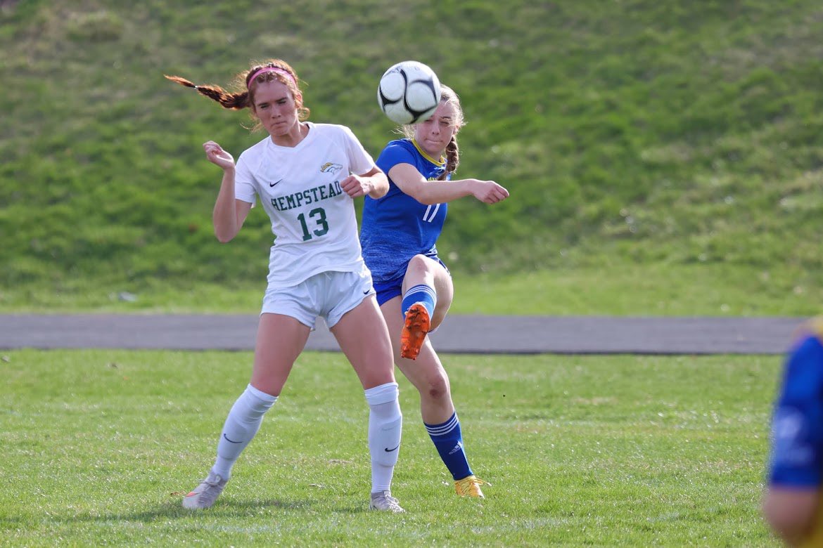 wahlert_gsoccer's tweet photo. Happy Game Day!! 
⚽️: Waterloo West 
⏰: 4:15
📍: Wahlert https://t.co/ENribag0eo