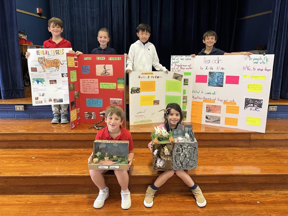 MemorialElm's tweet photo. We are Memorial Mustang proud of all of our GT students who participated in the GT expo! Congrats Mustangs on a job very well done! ⭐️🐴⭐️ @pto_memorial @AmyPoerschke https://t.co/IyOzMVhz0h