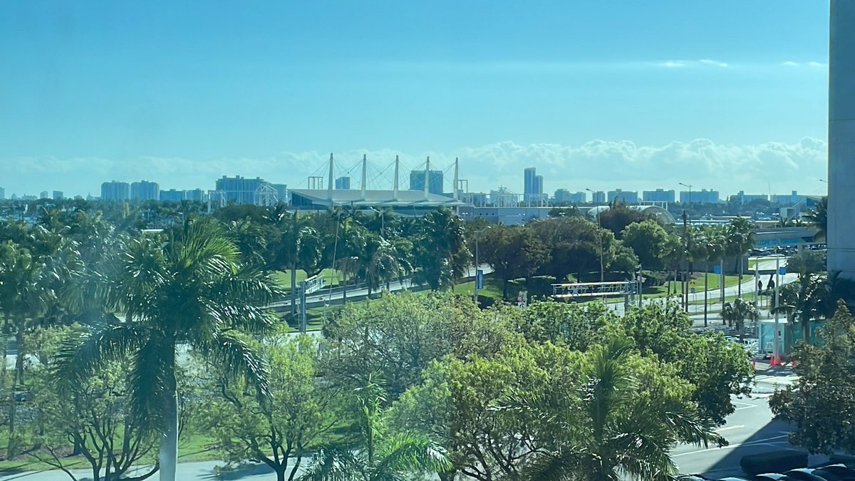 FeloniousBBQ's tweet photo. @SluggoDoug View from a cruise line office in Miami. https://t.co/DLQf8fyiXL