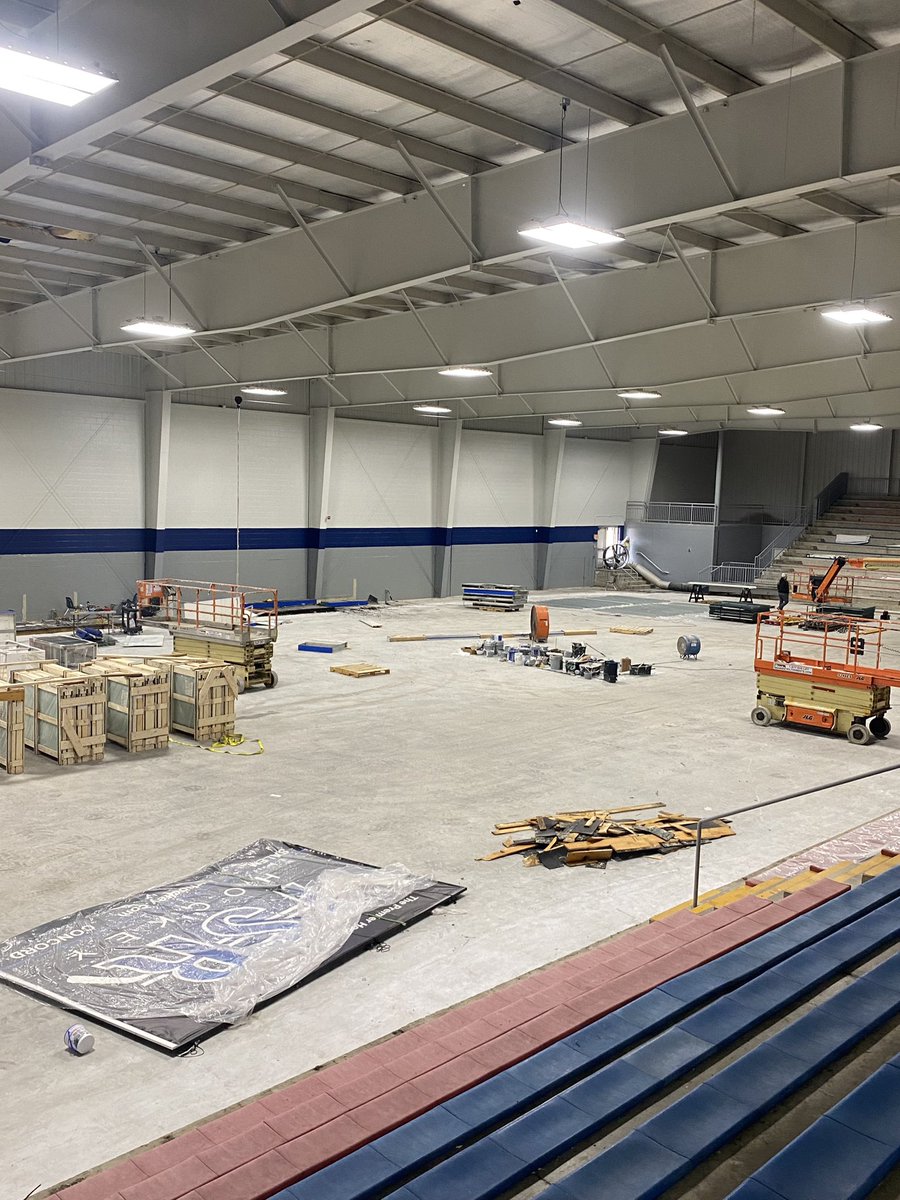 TriTownIceArena's tweet image. 🎁Christmas in April here at Tri-Town Ice Arena😍