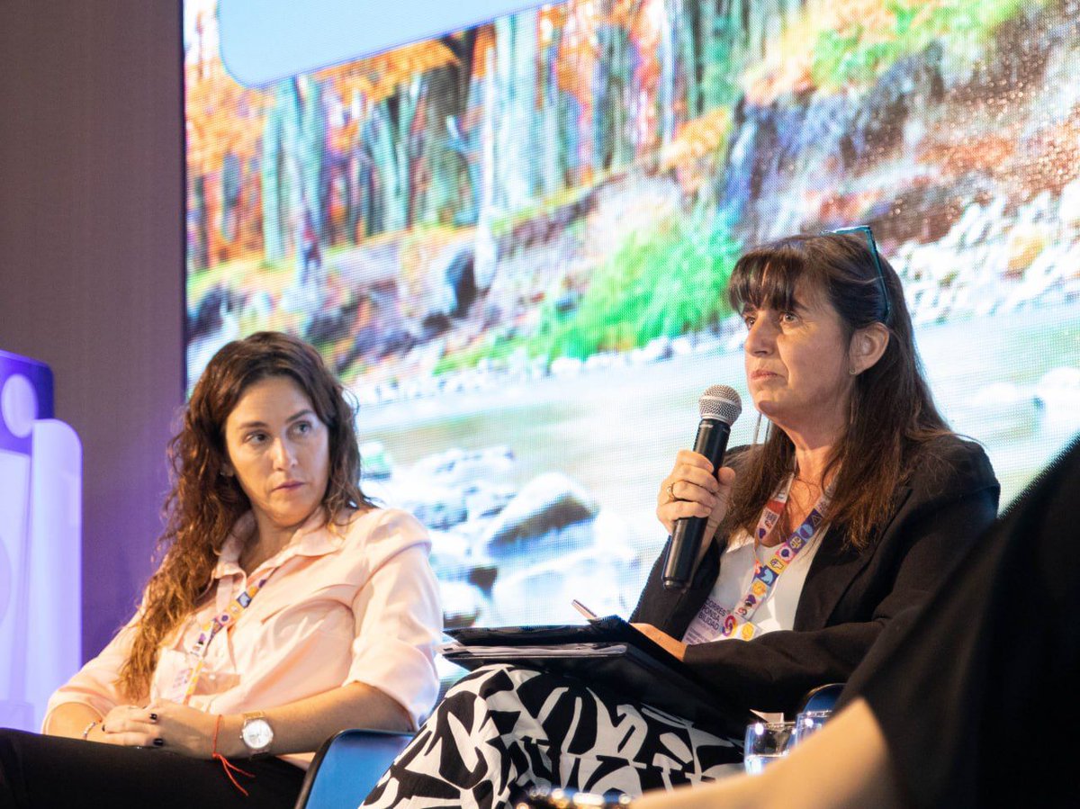 Tuve la posibilidad de estar presente en la mesa de debate sobre Marcos Normativos, Promoción de Derechos de Infancias y Adolescencias, donde repensamos, en un efectivo ejercicio de evaluación, las políticas públicas que llevamos adelante.