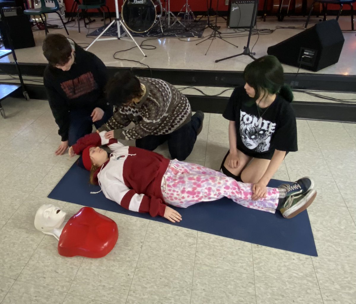NJProgram's tweet photo. Close to 30 staff and students are being trained in First Aid this week! This certification is an excellent addition to students’ resumes, and it lends to safer work and learning conditions! Is this something you would be interested in? https://t.co/ZPe3wDU1Ck