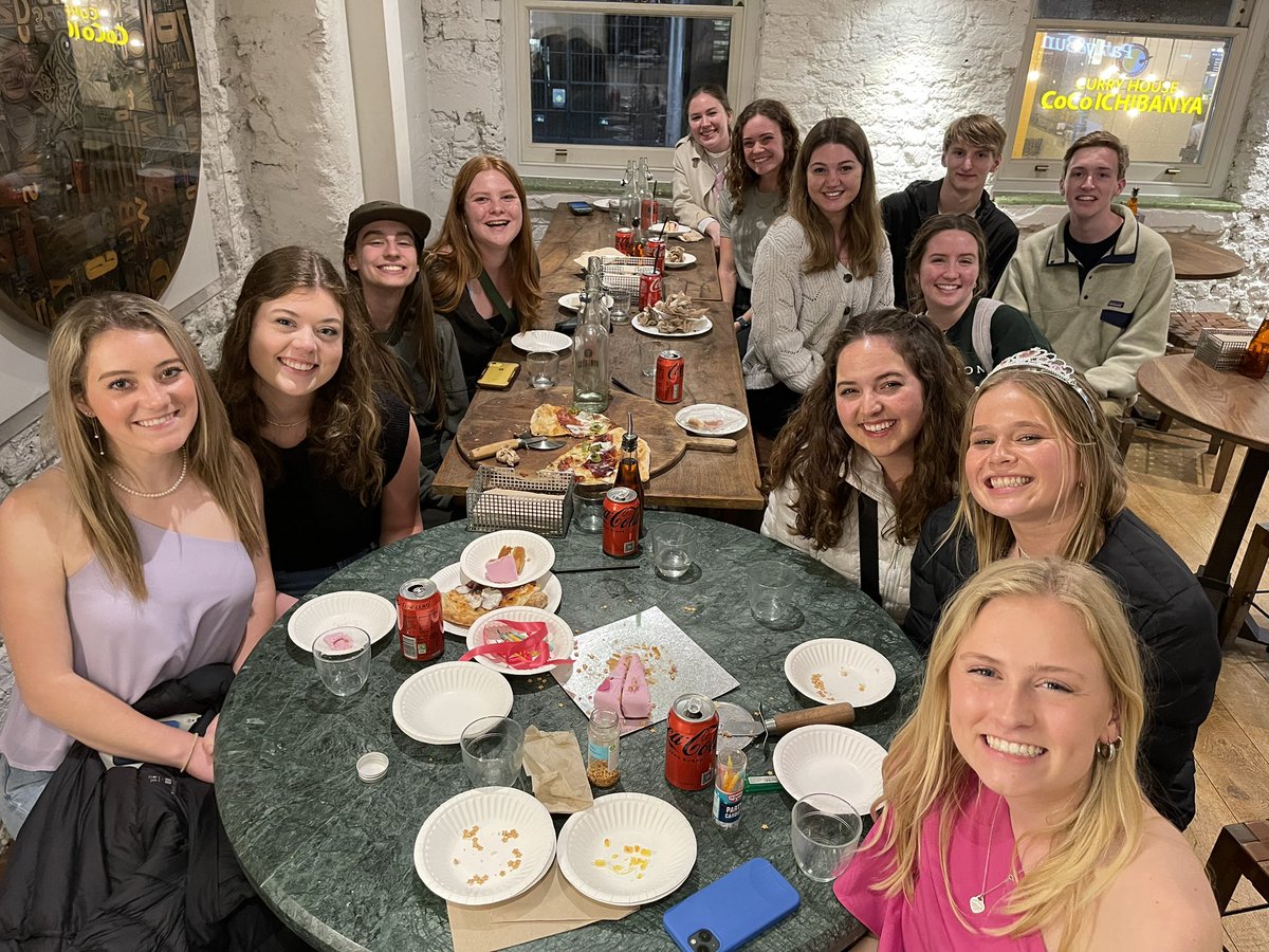 Final week in London, but there’s no slowing down with the 2023 MC in London team. We had a closing dinner last night with plenty of sharing of stories from the semester. @MissCollege