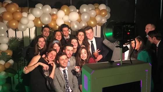 QuebecphotoB's tweet photo. Why do you need a glam photo booth for your event?
The glam photo booth offers a lot of appealing features. A photo booth not only
produces attractive images, but it may also improve your event. Visit 
 https://t.co/uDkZyPtSgY https://t.co/OURmtTCjMc