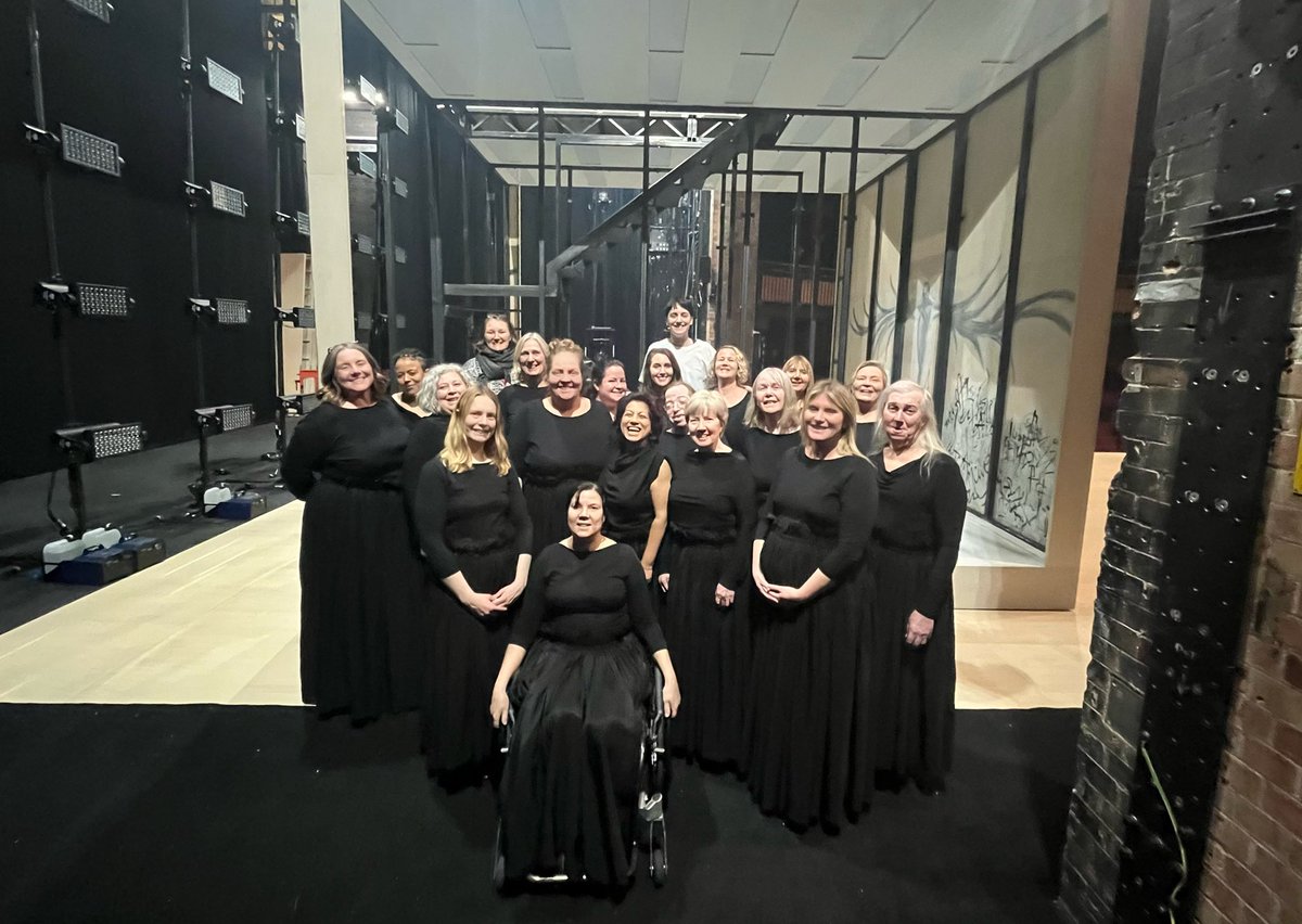 CllrforShottery's tweet photo. Best wishes to all the best to cast and crew of #JuliusCaesar @theRSC as they embark on the next stage of their journey to @marlowetheatre 
Especially sending best wishes to the #CommunityChorus from the #StratforduponAvon Fates 🎭 

Watch our message 👇🏼

https://t.co/EyeSpLiLKI https://t.co/TkUu0N7FXU