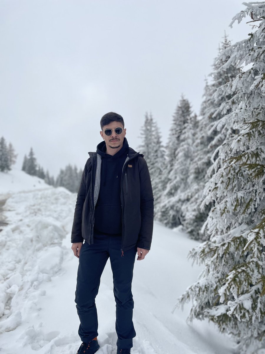 AdrianTatarul's tweet photo. ☄️ https://t.co/0ZvJGllHi1