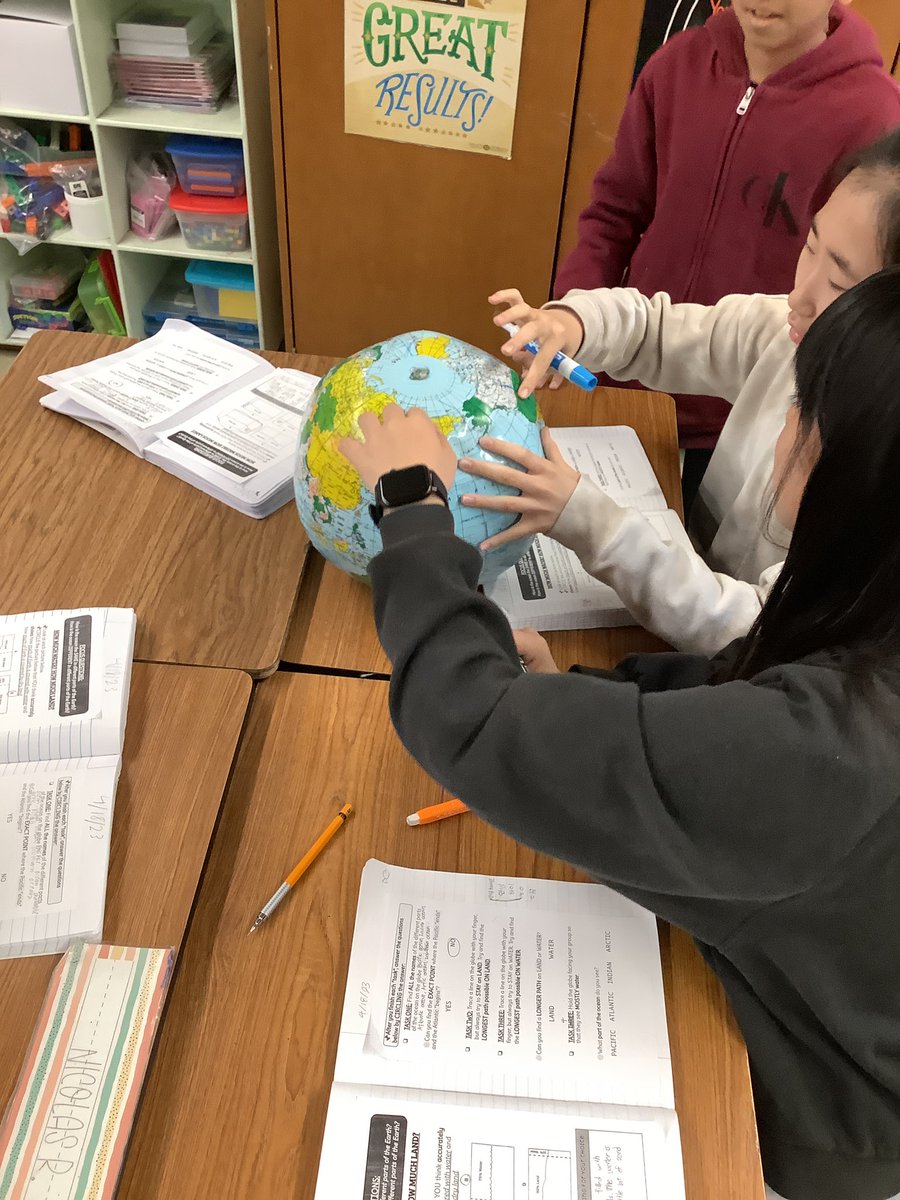 MrsPollari_EBMS's tweet photo. 🌎Can you trace the longest path on LAND? Or on WATER?
@EastBrookMS https://t.co/Ie326wtYqN