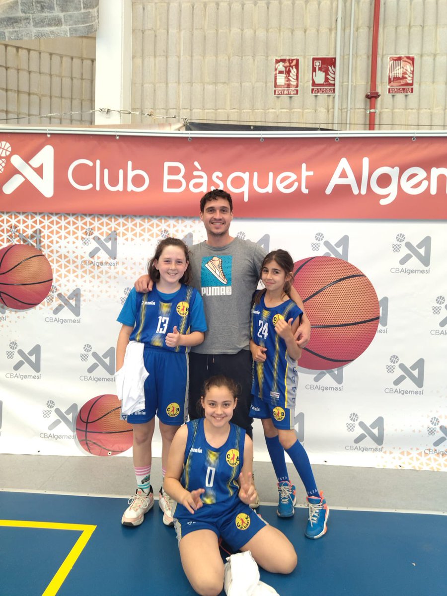 cbalginet's tweet photo. Representació del CB Alginet al torneig de 3x3 d’Algemesí on 3 de les nostres xiquetes han quedat subcampiones!! 🥈🙌🏼💪🏼

#elsomnicontinua 
#somosdelebplata 
#safirfruitsalginet
#proymealginet
#maximdomenech
#sanchezpla
#icemi
#sideclimp https://t.co/DB6wWkUuTb