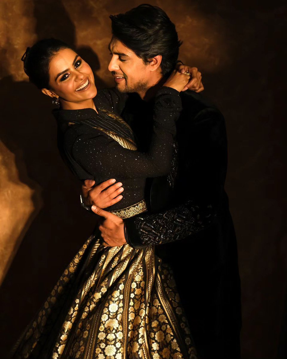 Magical_Lilac's tweet photo. They are literally made for each other ;, I love them ... 🧿🥰💫🦋 #PriyAnkit 

@PriyankaChaharO 
@ankit_gupta611 

#PriyankaChaharChoudhary #AnkitGupta #PriyankaPaltan #AnkitBattalion #PriyAnkitForever #PriyAnkitWarriors https://t.co/8NKKNII9g0