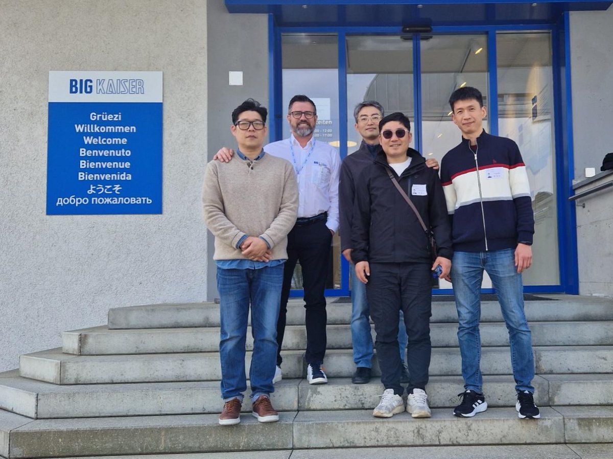 BIGKAISEREUROPE's tweet image. Thank you to #DNsolution and #DKSH for their visit to our company today. It was a real pleasure having you here...and thank you for using our products 😁

 #BIGKAISER #boring #milling #machining #machinetools #tooling #bigdaishowa