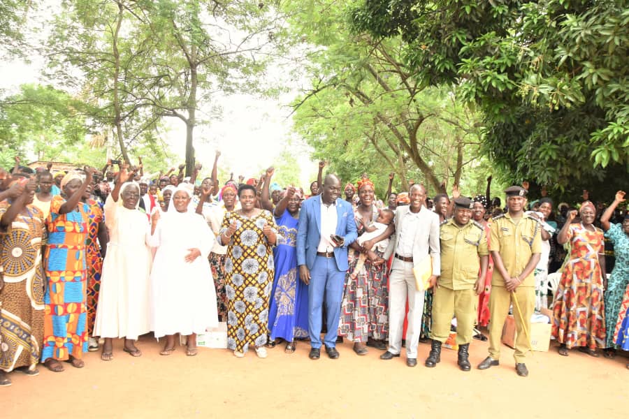 Very happy to participate in the poverty alleviation program with distribution of kroilers to women groups in Usuk,Ngariam and Toroma counties;Katakwi district. I'm also glad to note that the PDM program highlights poultry as one of the highly valuable income generating ventures.