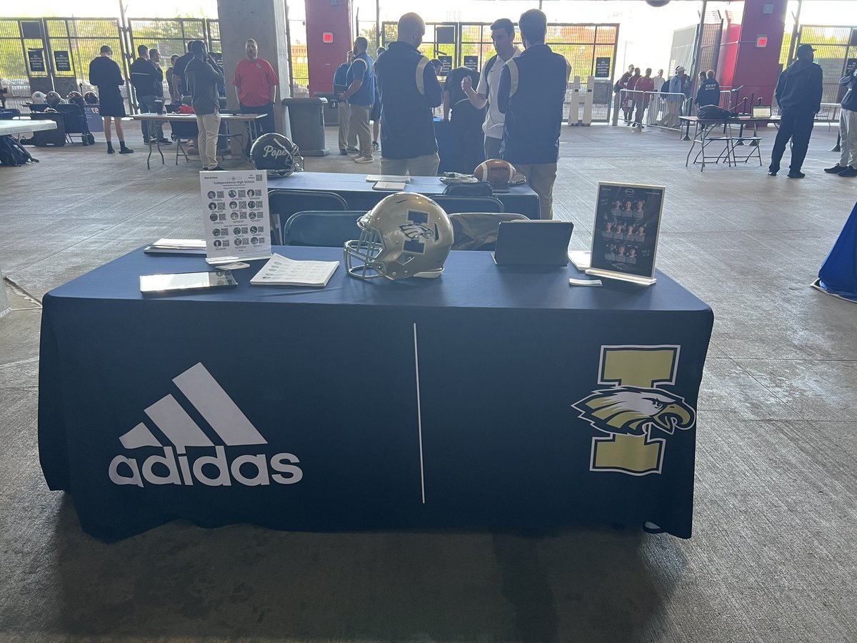 wcsIHSfootball's tweet image. Thank you @TFCAFootball for allowing us to be part of the @Titans recruiting fair to help promote our athletes! 

#IndyMade | #ALLINdy