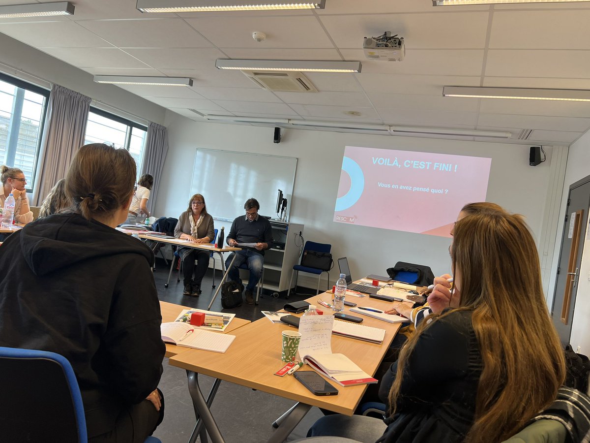 rescomSP's tweet image. Puis partage, #Retex sur la #comInterne et #CompOps et des ateliers cas pratiques. Merci au @directionSPRM @cnfpt pour cette nouvelle offre #KitDeSurvieDesCommuniquants … #VisMaVieDeRescom #LaComCestUnMetier