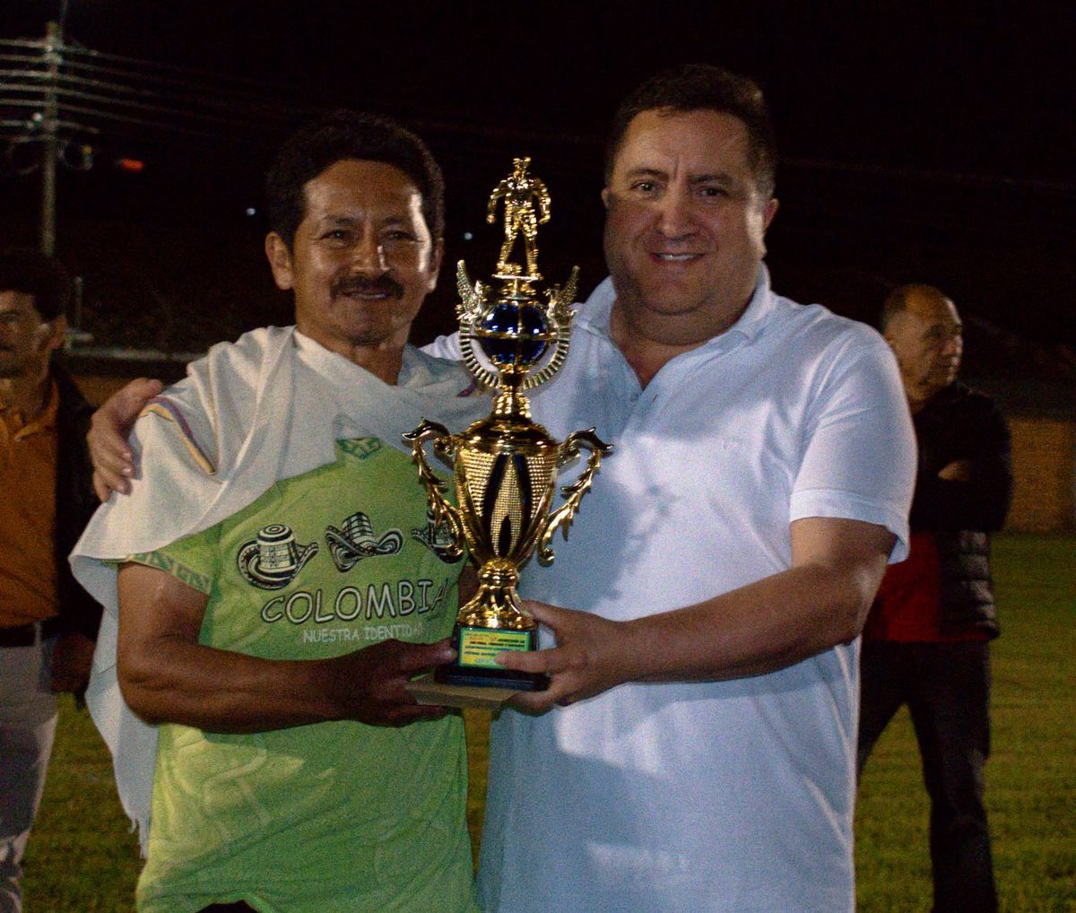 lfernandollanos's tweet photo. #Deporte Participamos de la Gran Final del Primer Campeonato de Fútbol de la Acción Comunal. 

Campeón El Palmar, en un emocionante partido 2-0, donde el barrio Las Brisas se coronó Subcampeón. 

Tercer lugar, San Lorenzo
Cuarto lugar, Santa Clara

#SanAgustínNosUne https://t.co/bJVPvp67Mp