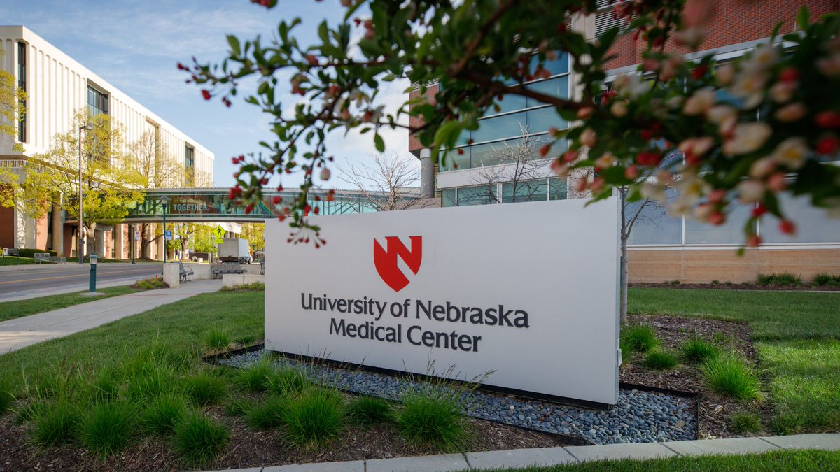 unmc's tweet photo. Are you interested in pursuing a rewarding career as a health care professional?

Apply to our medical school programs today and take the first step toward an exciting and rewarding career! #IamUNMC

Learn more:
https://t.co/F7SUEtcd4t https://t.co/PLwkmzW5w4