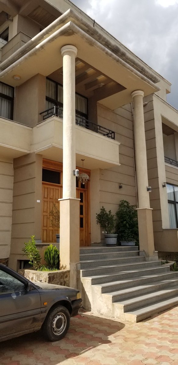 እዚ ቤት ላይ ቆንጆ #kitchen ለመግጠም ተስማምተን ስራ ላይ👆 ነን ur prayer as usual is Needed.