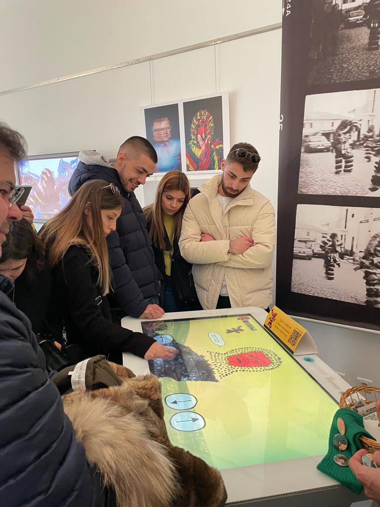 malbuquerqueee's tweet photo. Launch of CARETO at Casa do Careto in Podence!
It was very special to be able to present CARETO during this last Carnival👹 Thanks to everyone who supported this project🫶

Link in bio for those who want to play and support CARETO 🎁
#careto #indiegame #gamedesign #indiedev https://t.co/3Md7XiTH5M