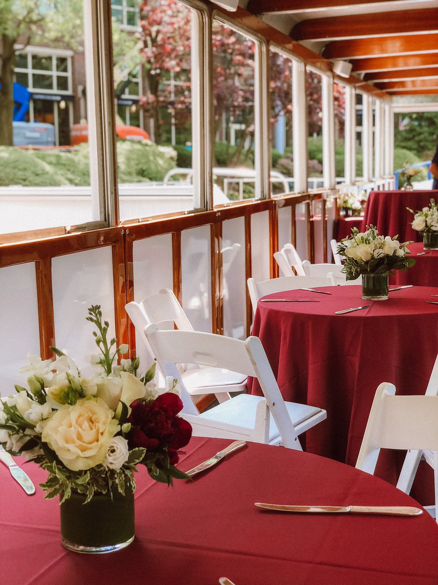 This #giveaway is all a-boat new #grads ⚓️🎓 You could win 10% off a private #graduation charter with #CharlesRiverboatCompany. Like this post to enter. #CambMA #Boston #Massachusetts