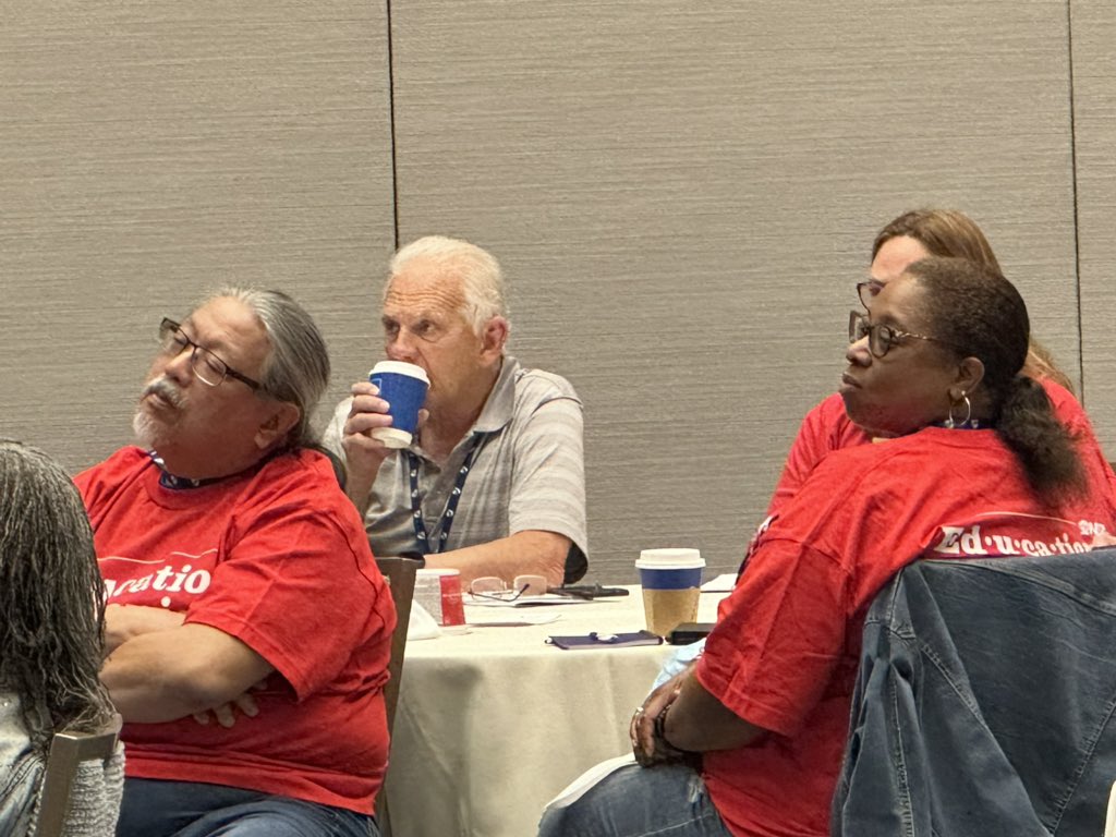 AFTEVPDeJesus's tweet photo. Day 2 of the @AFTunion Retiree Conference. The foundations of our great union were built by you, by @AFTunion RETIREES. #AFTStrong #AFTRetireesRock https://t.co/q5MDA2IFpb