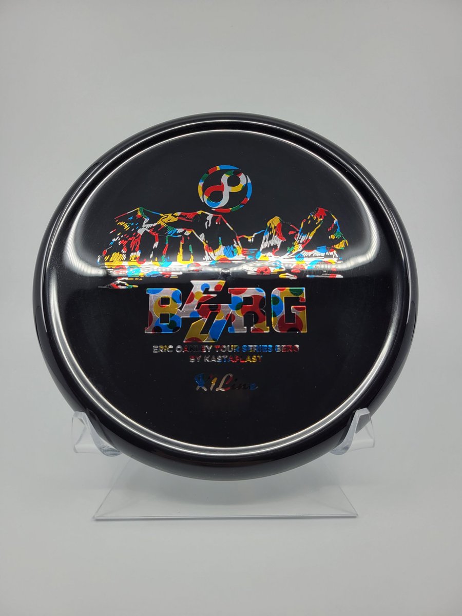 outerlimitsdg's tweet photo. Have a bunch of Eric Oakley Kastaplast Bergs still available on the site! All of them are black with wonderbread stamps! #BEORG #kastaplast #discgolf https://t.co/kYH0eUqJmI