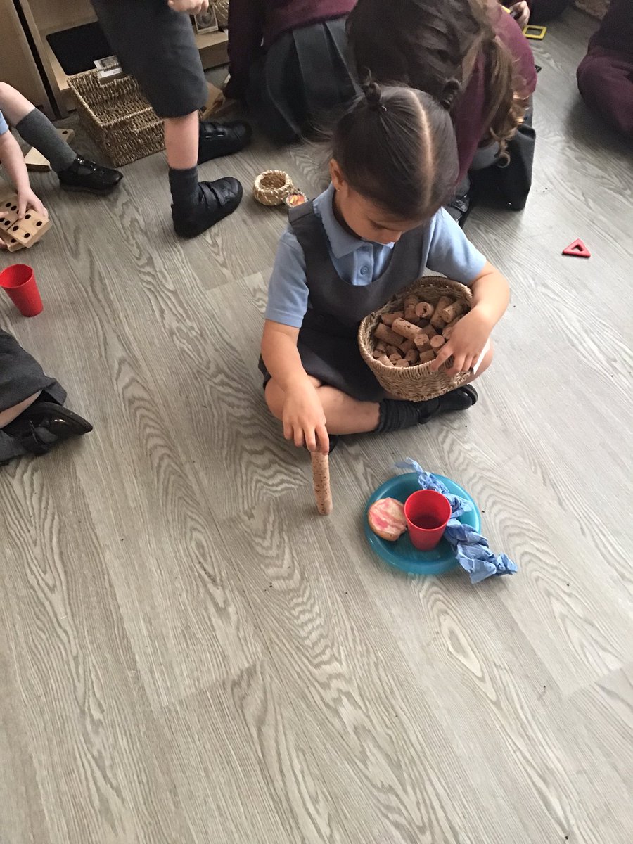 CharlesPrimN's tweet photo. Maths in action in our nursery😌 #StChEYFS https://t.co/F3GgQXGm2b