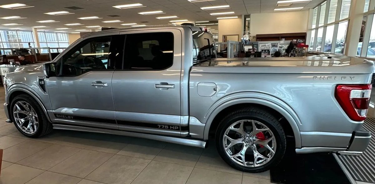 UsaAutoImport's tweet photo. Shelby ha presentado su más reciente creación para la camioneta Ford F-150, la cual ha sido nombrada F-150 Super Snake. Esta nueva propuesta cuenta con prestaciones que normalmente no se esperarían de una camioneta!!!

https://t.co/PdipHCnggg

#ford #f150 #supersnake #shelby https://t.co/P2KFWsveqI