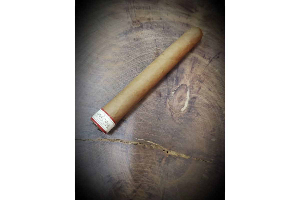 halfwheel's tweet photo. Iconic Leaf Adding ILC Sweet Cap at PCA 2023 #cigars https://t.co/N4a8cGyhIi https://t.co/9K61lNsDFZ