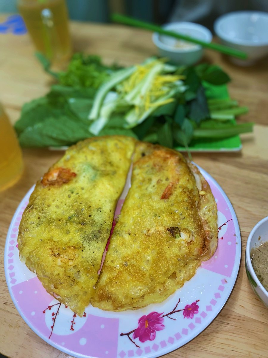 frostear_'s tweet photo. Banh xeo, crispy pancake

#banhxeo #vietnamesefood 
#daviid #food https://t.co/1OGZa81quk