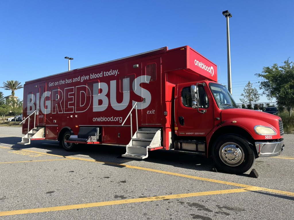 4CornersUpper's tweet photo. Our #fcushosa club is #savinglives today in partnership with #OneBlood! Our students and staff are donating blood today.
#fcus #CSUSAproud #CSUSAToday #CoyotesFamily #HOSA https://t.co/JlVxPMyBpM