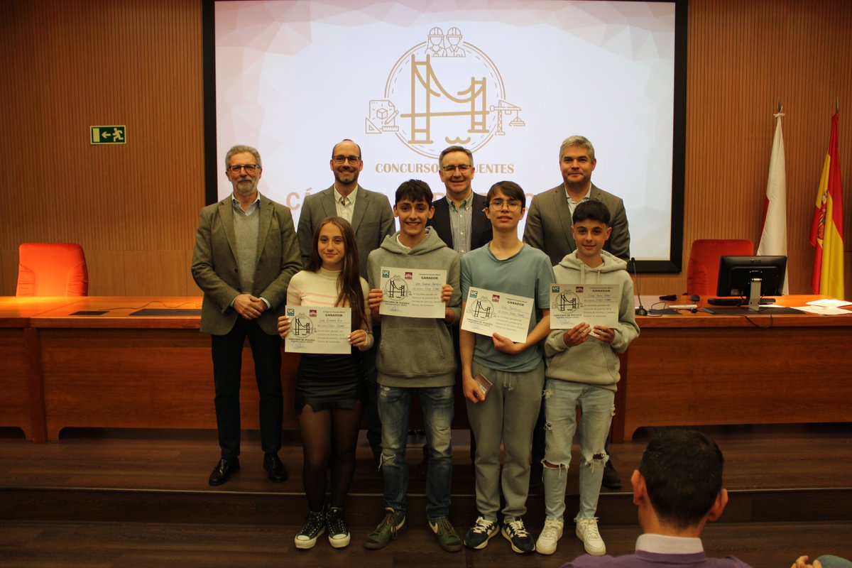 CaminoSantander's tweet photo. Éxito rotundo de la 7ª Edición Concurso de Puentes de la Escuela de Caminos de Santander contando con mas de 50 alumnos de 10 centros de Cantabria.
Gracias @Colegiocaminos, @ColegioITOP, Cátedra Juan José Arenas, @unican y a todos los participantes. Enhorabuena a los ganadores! https://t.co/3aLpdBcgLw