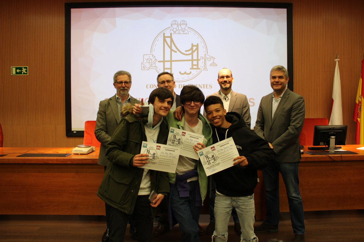 CaminoSantander's tweet photo. Éxito rotundo de la 7ª Edición Concurso de Puentes de la Escuela de Caminos de Santander contando con mas de 50 alumnos de 10 centros de Cantabria.
Gracias @Colegiocaminos, @ColegioITOP, Cátedra Juan José Arenas, @unican y a todos los participantes. Enhorabuena a los ganadores! https://t.co/3aLpdBcgLw