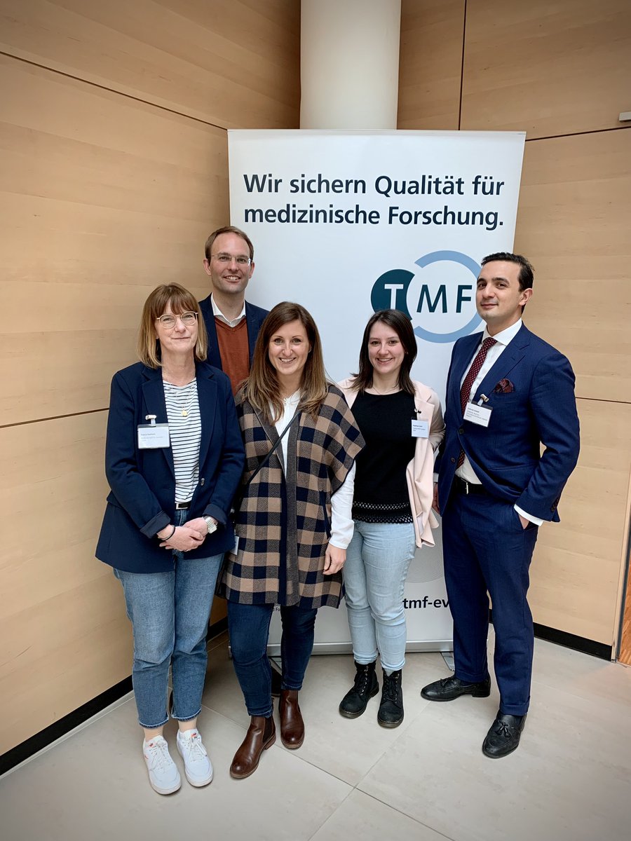 d_molinnus's tweet photo. Erster Tag @TMF_eV Jahreskongress zum Thema: Medizin der Zukunft - wohin führen OMICS, Digitalisierung und gesellschaftlicher Wandel. 
Spannende Vorträge und gute Vernetzung! Wir sind auch dabei #DISTANCEHub @MII_Germany @ztg_nrw @DGTelemed 
@KurthAngelique @tim_wagenhals https://t.co/q7UDKvojqR