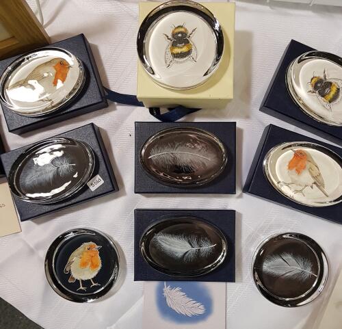 my_accessorie_s's tweet photo. Beautiful use of our blank paperweights,
our customer has made some wonderful gifts for their
business
#paperweight #paperweights #gifts #photogifts https://t.co/WWSxZs2soy