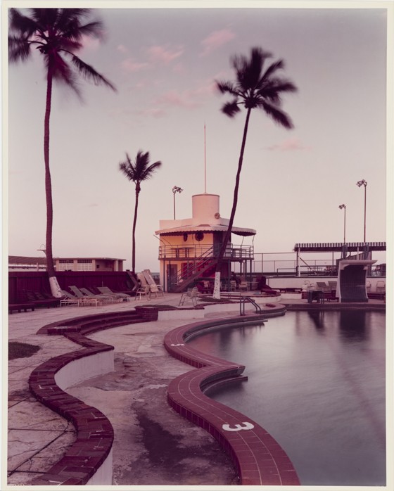 Dreaming of post semester vacation? ✈️ Here’s some travel inspiration which features a poolside view of a resort in Miami Beach! 🍹🌴

Selected by BUAM Social Media Intern, Christine Szafranski ’23

Joel Meyerowitz, “Miami Beach, Florida”, 1978, C-Print, Gift of Anonymous Donor