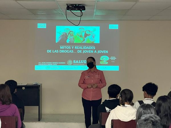 CapaNegras's tweet photo. Plática sobre Prevención de Adicciones al los alumnos del CBTIS #34 de Piedras Negras, impartido por la Lic. Alma Ivonne Mendez Romero.
@Jurisdiccion1PN @CONADICmx 
#JuntosPorLaPaz
#ConadicTeEscucha
#CuidaTuSaludMental
@ceca_coahuila @CapasCoahuila https://t.co/CDejYj3lE7
