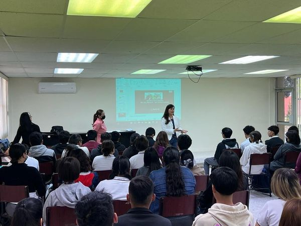 CapaNegras's tweet photo. Plática sobre Prevención de Adicciones al los alumnos del CBTIS #34 de Piedras Negras, impartido por la Lic. Alma Ivonne Mendez Romero.
@Jurisdiccion1PN @CONADICmx 
#JuntosPorLaPaz
#ConadicTeEscucha
#CuidaTuSaludMental
@ceca_coahuila @CapasCoahuila https://t.co/CDejYj3lE7