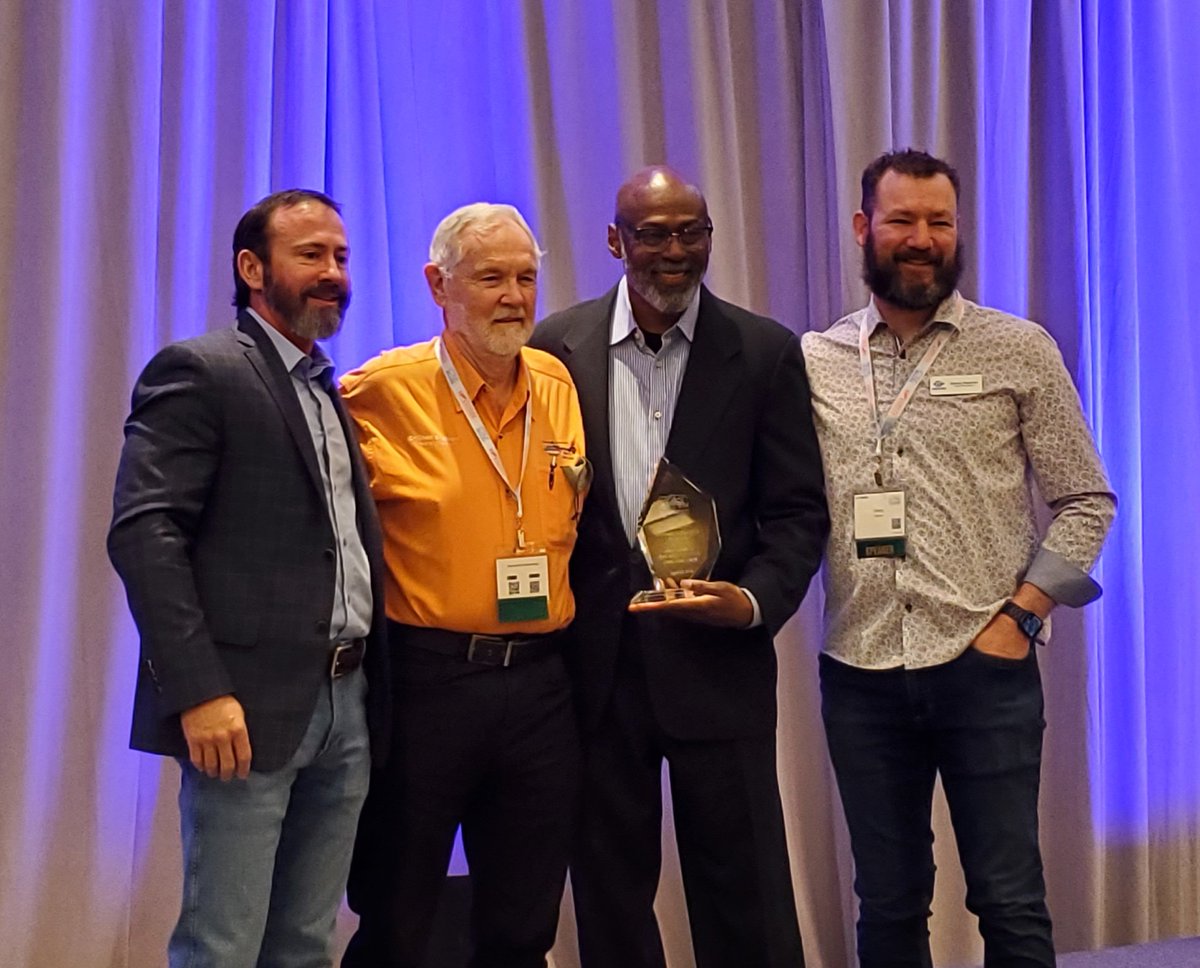 Bill Hinckley tweet media