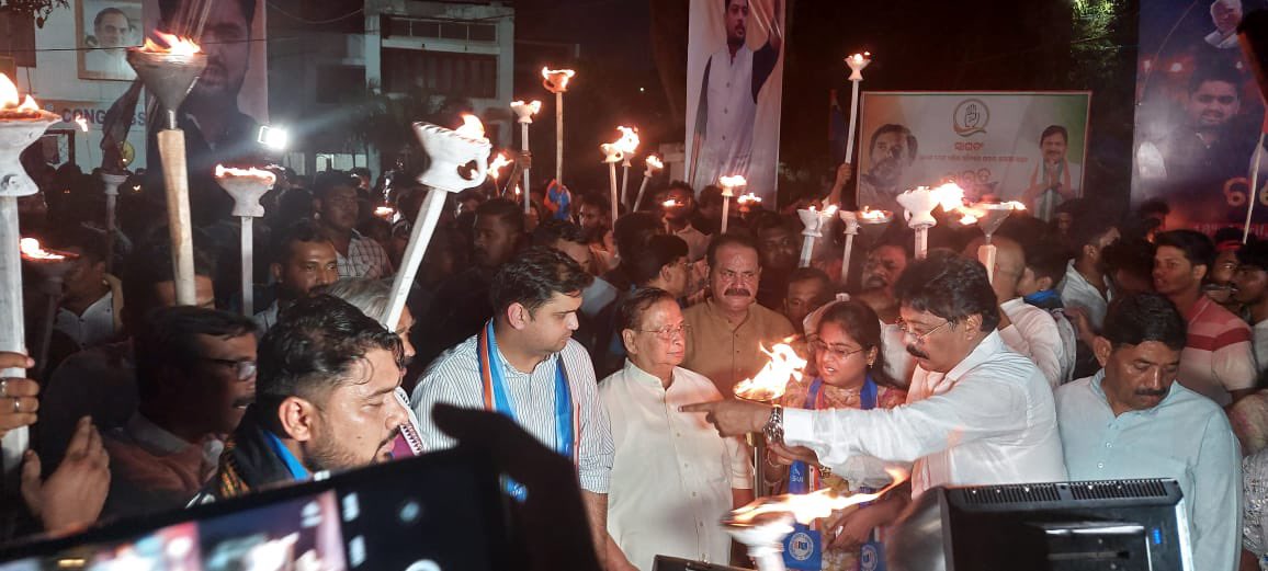 NPatnaikOdisha's tweet photo. I strongly believe that our students have the power to save our democracy from the tyranny of the BJP government.

Today, attended ଗଣତନ୍ତ୍ର ବଞ୍ଚାଅ ମଶାଲ ରାଲି (Save Democracy Mashaal Rally) organised by NSUI in Bhubaneswar. https://t.co/MbMkaorLEI