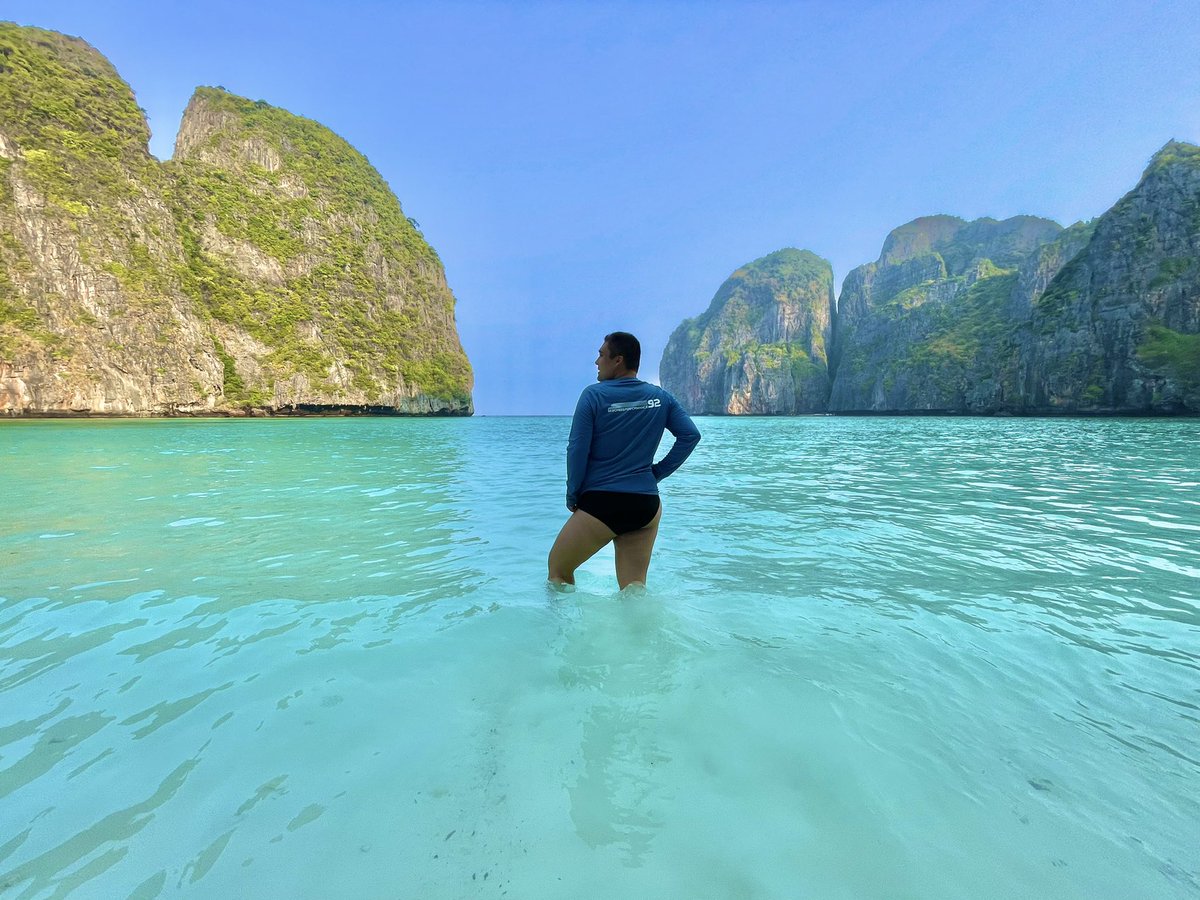 FelipeOsuna's tweet photo. The Beach… sueño cumplido… Gracias… ✅✅✅✅✅✅✅✅✅✅🇹🇭🇹🇭🇹🇭🇹🇭🇹🇭🇹🇭🇹🇭🇹🇭🇹🇭🇹🇭… #ilovetailand #tailandia #thebeach #phiphiisland #mayabeach #thailand. https://t.co/9Fuvq5e9lL