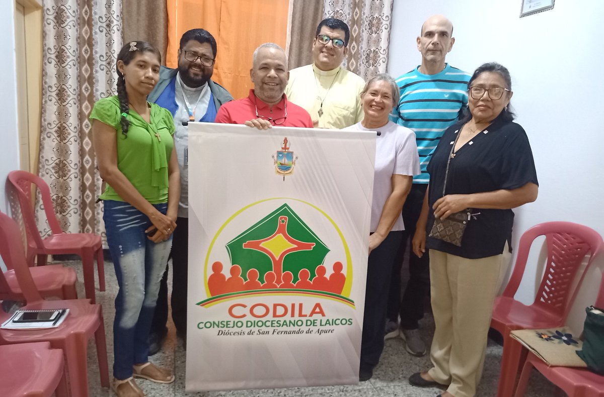 DiocesisSFApure's tweet photo. El Consejo Diocesano de Laicos (CODILA) se reunió este #18Abril en el Salón de Pastoral de la Curia Diocesana. Se abordó lo relacionado a la Peregrinación al Santo Cristo de Capanaparo, el Plan de Pastoral y se comenzó a planificar la Asamblea General de Laicos #infodiocesis https://t.co/TMFCSc1Jqb