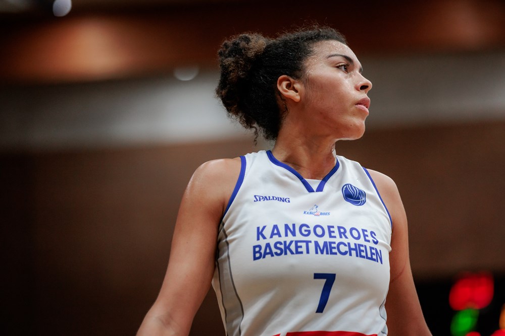 🏀🇨🇱  La chilena Ziomara Morrison fue figura con 24pts, 8reb y 1ast en la victoria de Mechelen Kangoeroes por 99-50 ante Liege en el partido 2 de las semifinales de la Liga de Bélgica
El equipo de la chilena ganó 2-0 en la llave y avanzó a la final <a href="/FemFeba/">Selecciones Nacionales Femeninas FebaChile</a> <a href="/ChileFeba/">Federación Básquetbol de Chile</a>