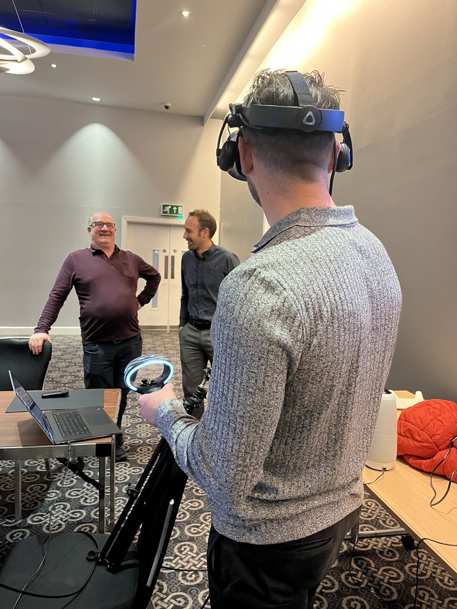 MrYTeacherGuy's tweet image. 🪐🪐Exploring virtual worlds and bruised shins from walking into tables in the real
World @WCLDProject 

👀👀exciting ideas how VR and XR is being used in education @SammyJChapman @profgaryb