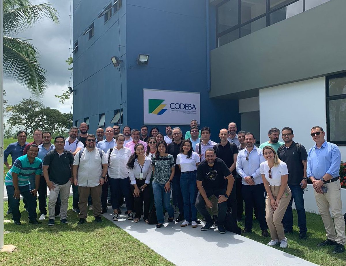 FValenciaport's tweet image. 📍La Compañía Cia das Docas do Estado da Bahia #CODEBA recibió la pasada semana a los alumnos y profesores de la 3ª ed. del #Máster en Logística y Gestión Portuaria de Brasil, quiénes también visitaron Wilson Sons, CS Porto Aratu y Terminal Portuario de Cotegipe.
#formación #MGPT