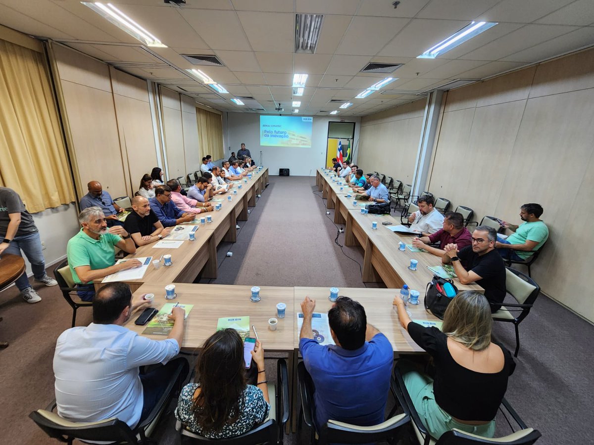 FValenciaport's tweet image. 📍La Compañía Cia das Docas do Estado da Bahia #CODEBA recibió la pasada semana a los alumnos y profesores de la 3ª ed. del #Máster en Logística y Gestión Portuaria de Brasil, quiénes también visitaron Wilson Sons, CS Porto Aratu y Terminal Portuario de Cotegipe.
#formación #MGPT